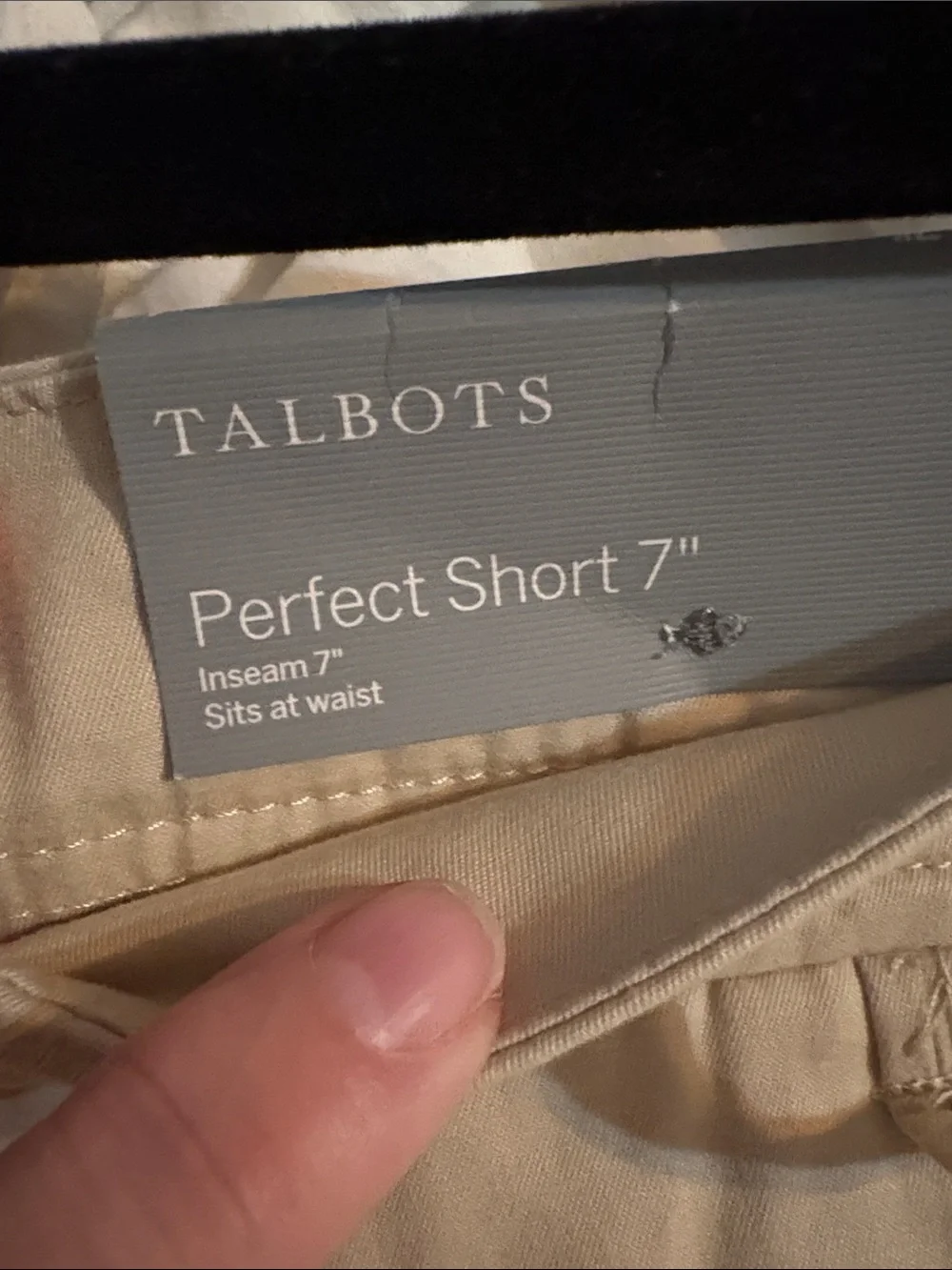 Talbots shorts Perfect Short 7”Cream Tailored Bermuda Shorts NWT size 4